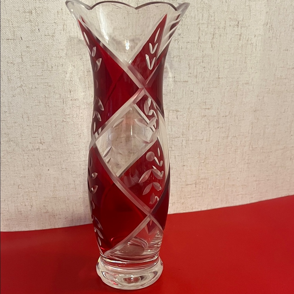 LENOX GLASS HAND PAINTED AND CUT RED AND LEAD CRYSTAL 9"H VASE MADE IN ROMANIA